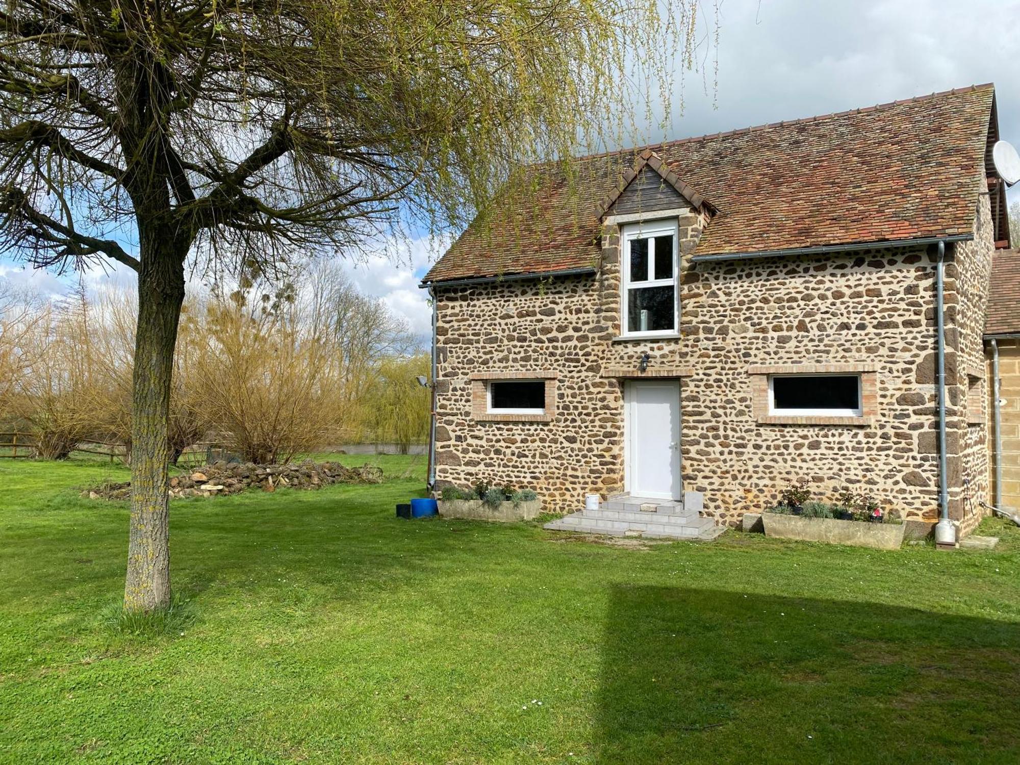 Bed and Breakfast Le Petitepinay Moitron-sur-Sarthe Экстерьер фото